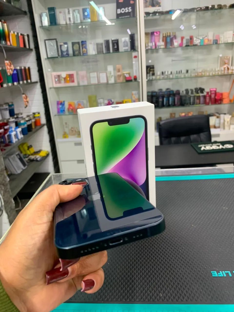 iPhone 14 256gb preto  - Foto 4
