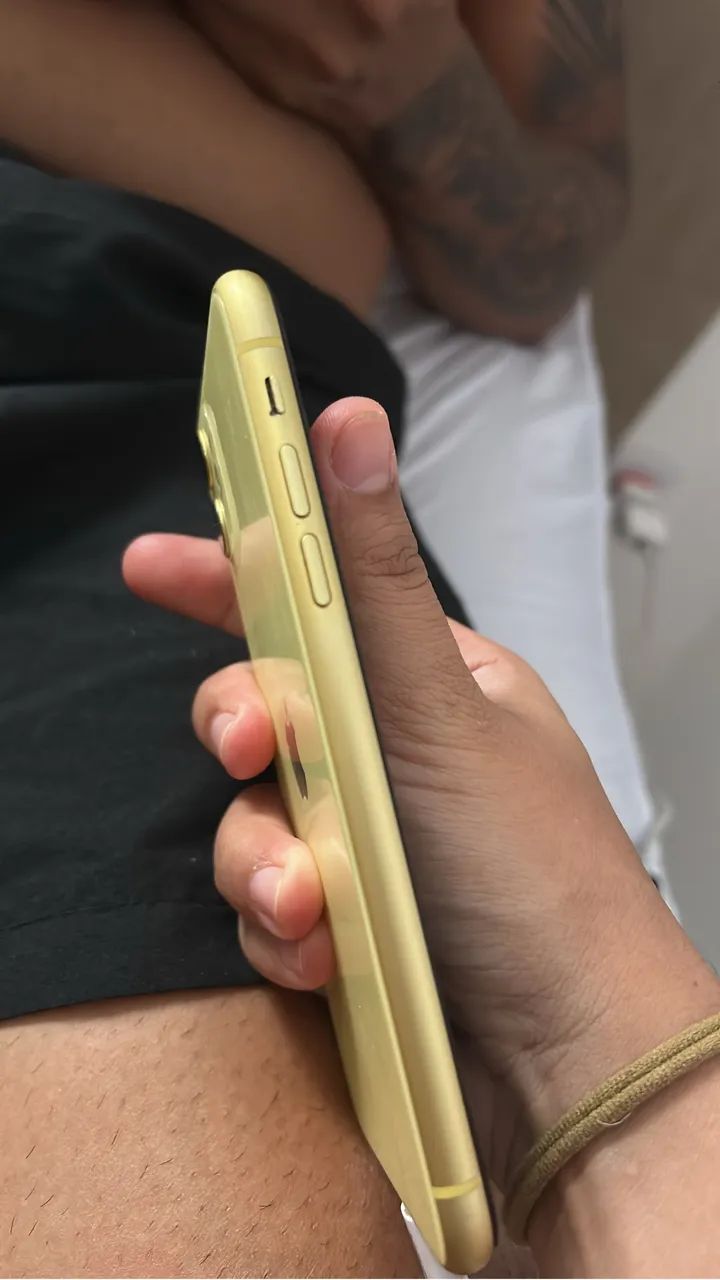 IPHONE 11 - Foto 3