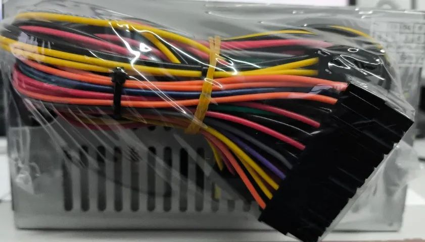 FONTE VXPRO 230W VX230SE - SEM CAIXA E SEM CABO DE FORÇA - Foto 2