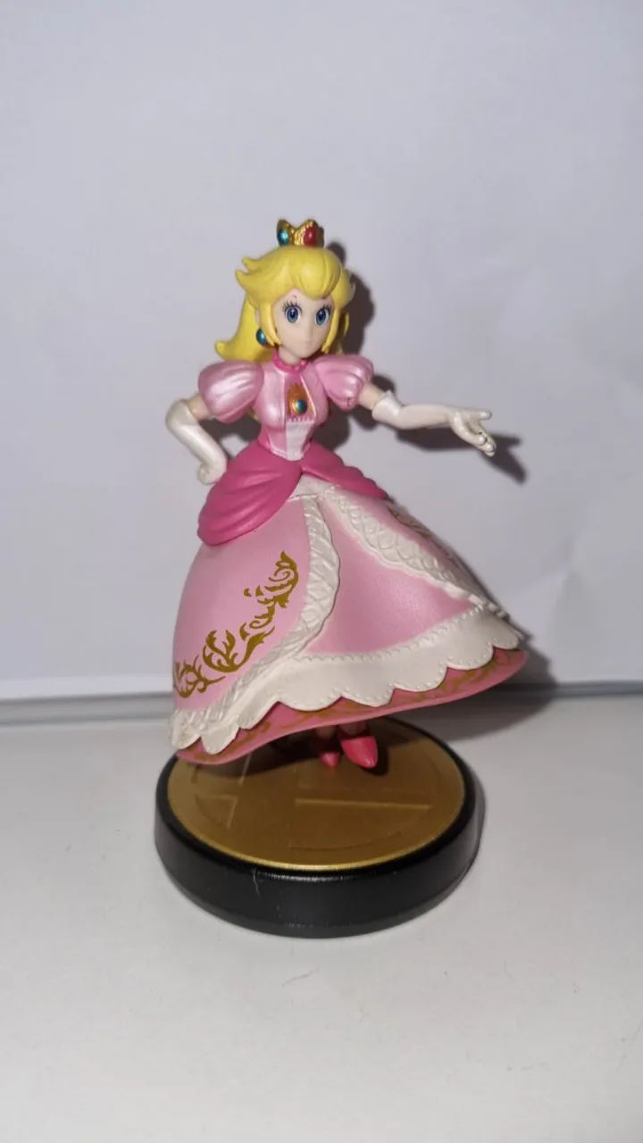 Amiibo Peach  Smash Bros. 