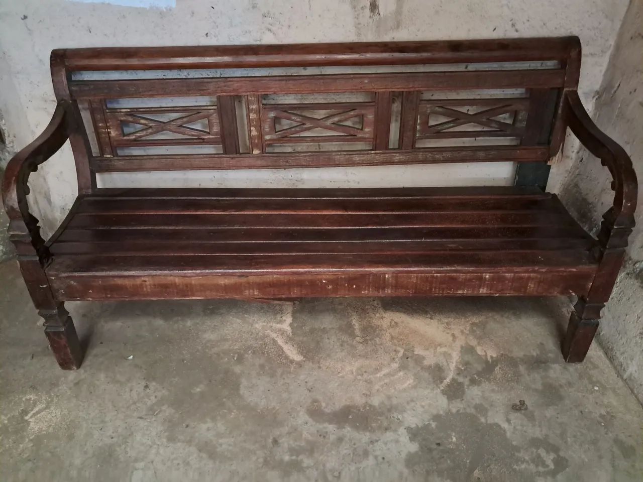 BANCO DE MADEIRA ESTILO ANTIGO