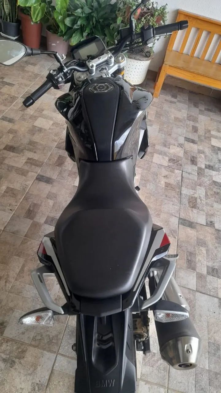 Vendo BMW G310R financiada Urgente  - Foto 3