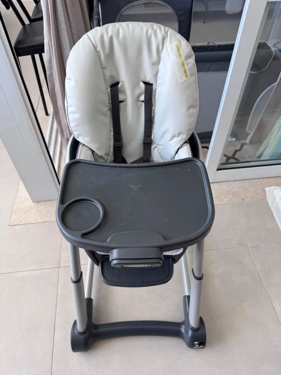 Cadeirinha infantil para refeição