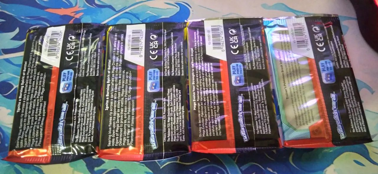 Combo 4 Boosters Pokémon TCG (Inglês) - Foto 2