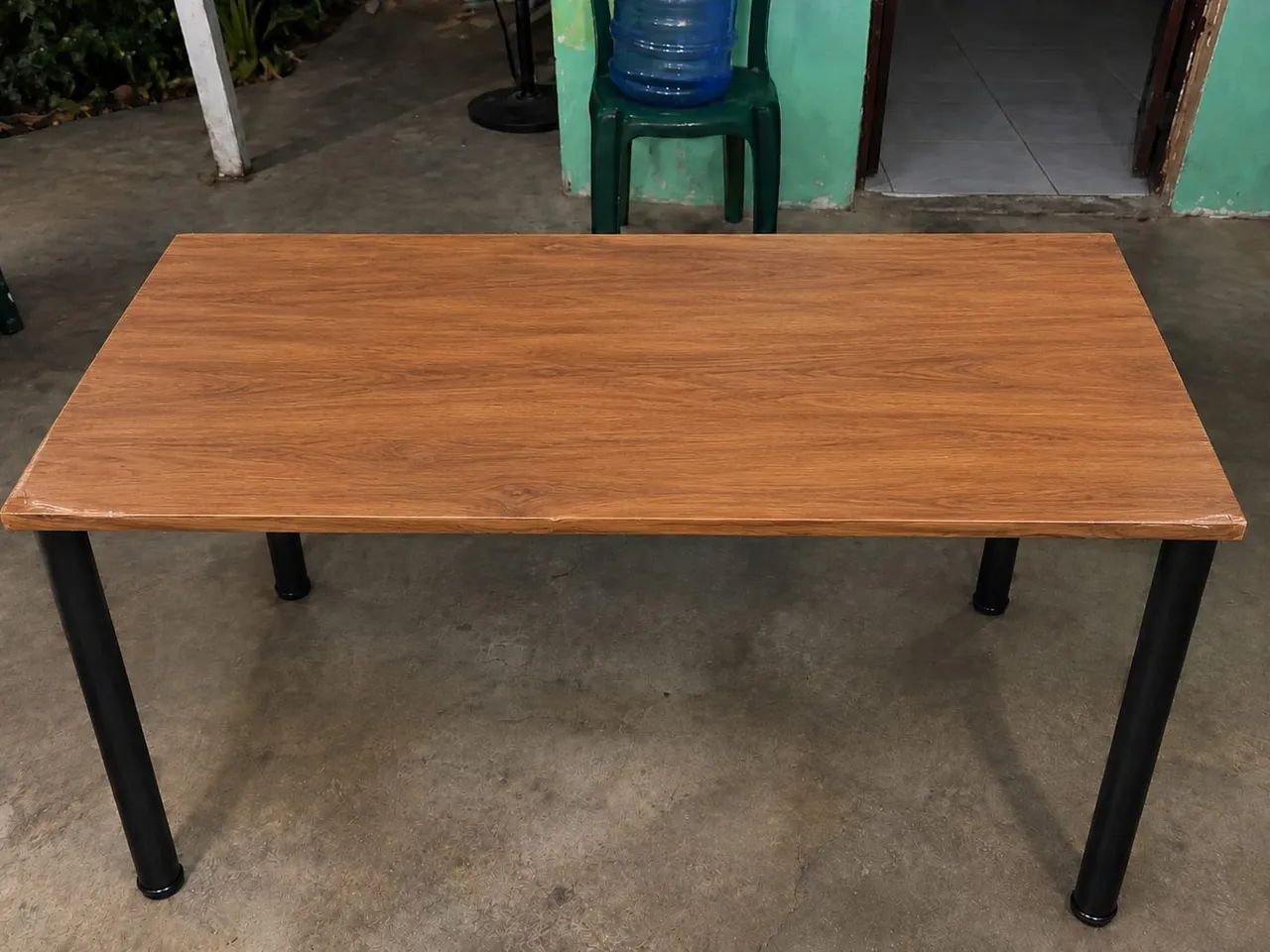 Mesa Retangular de Madeira e Ferro