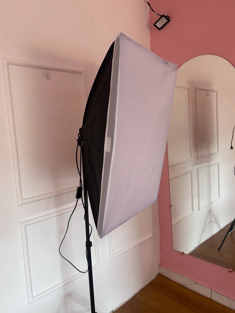 Softbox Luz 50x70cm e arco provador  - Foto 5