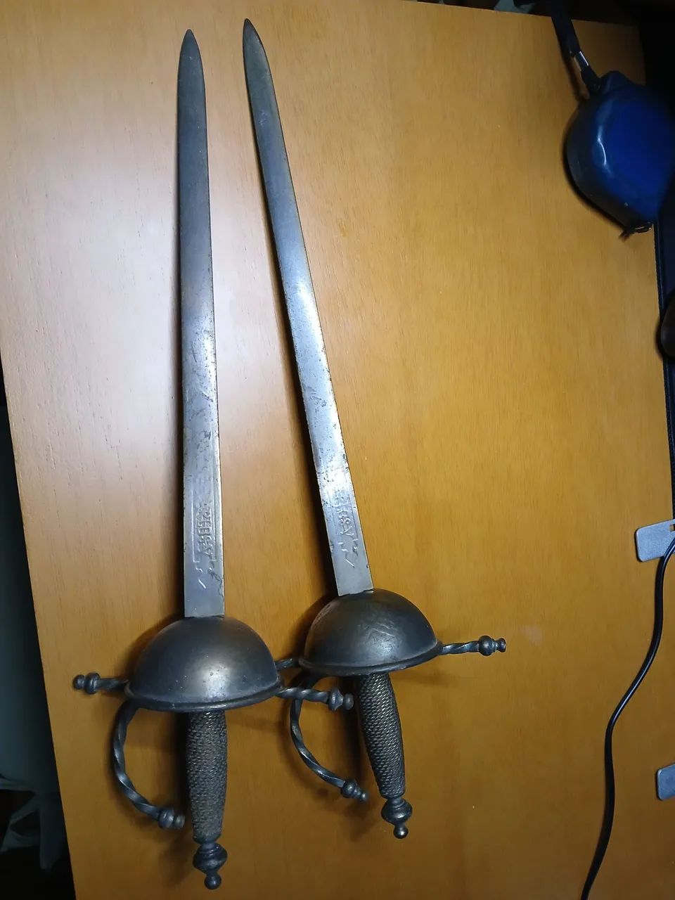 Espadas cruzadas Carlos V Toledo - Foto 3