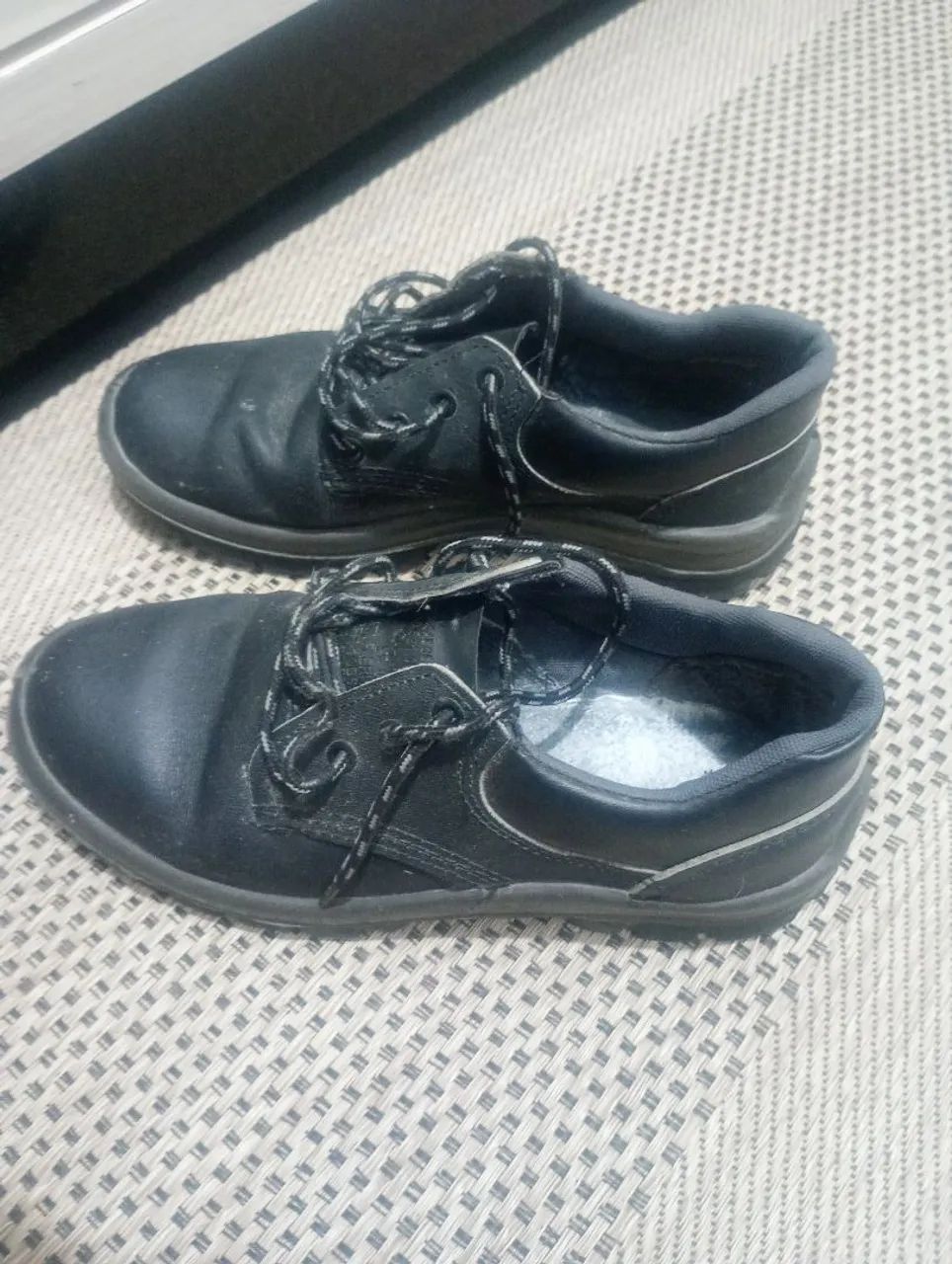 Vendo botina de serviço  - Foto 2