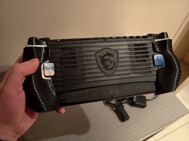 MSI Claw 8 AI+ - Foto 4