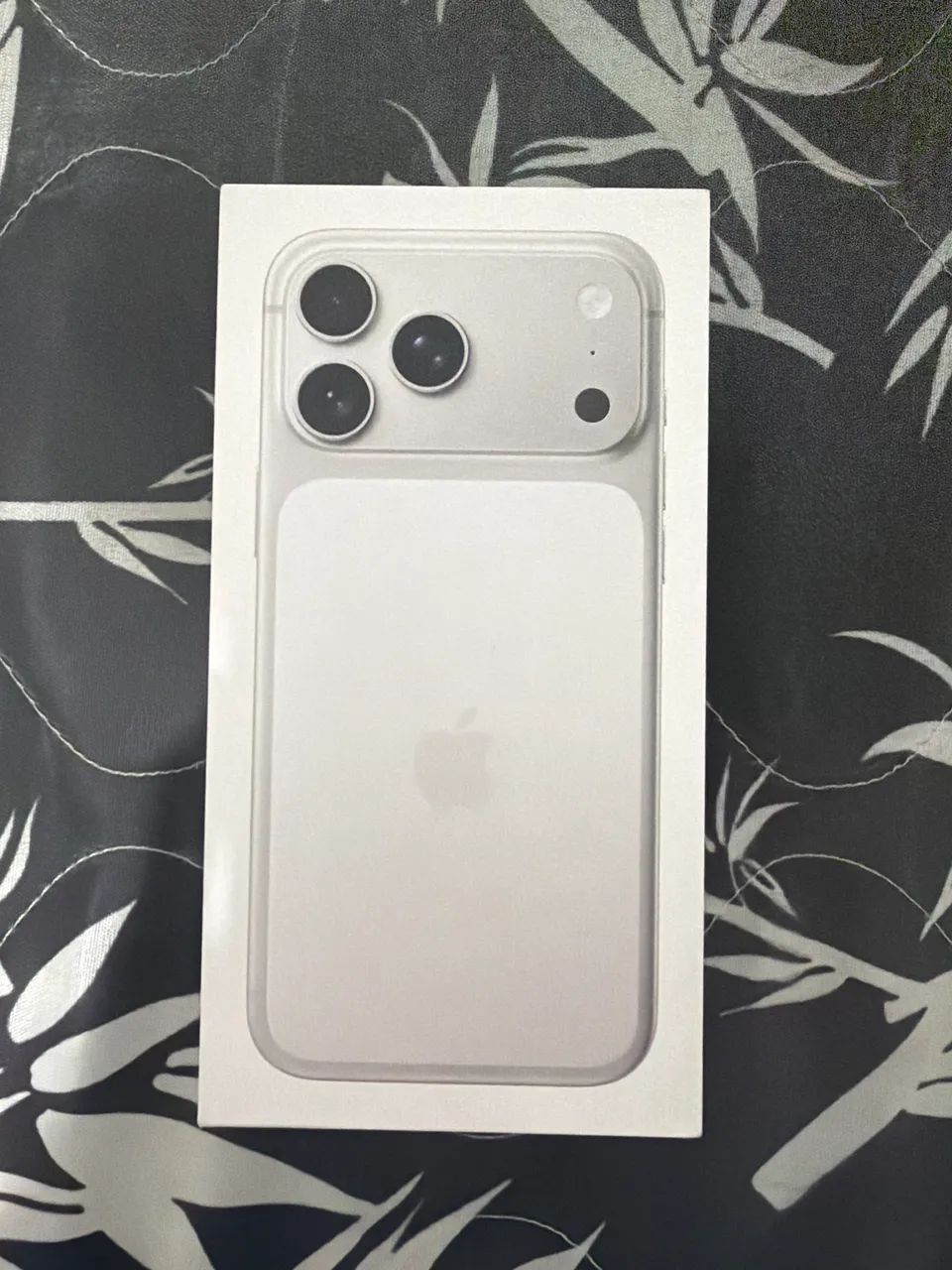 IPHONE 17 PRO MAX 256G 3 DIAS DE ATIVADO 