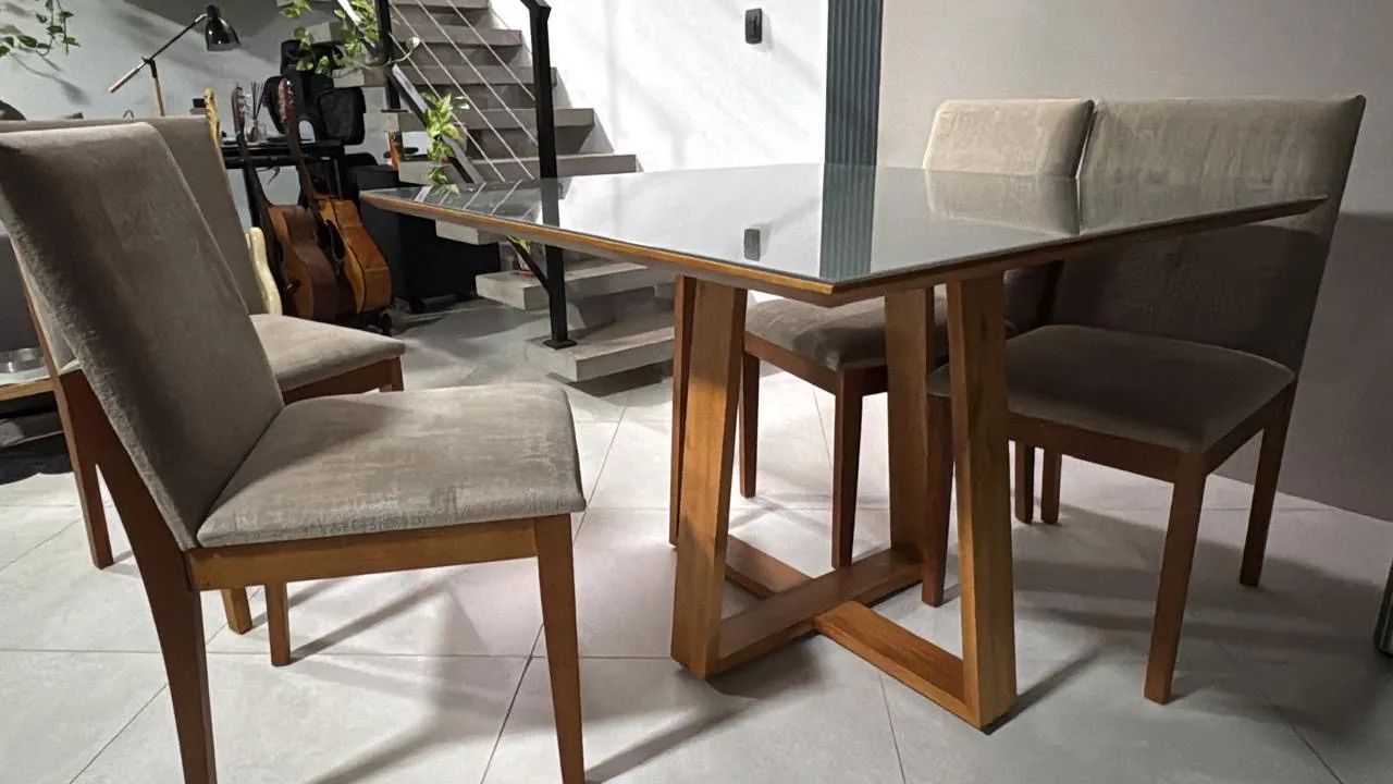 Conjunto mesa de jantar com 4 cadeiras - Foto 2