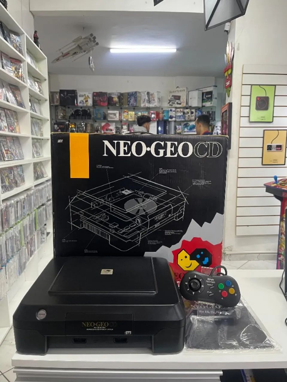 CONSOLE NEO GEO CD FRONT LOADER (JPN) NA CAIXA SEMINOVO - SNK