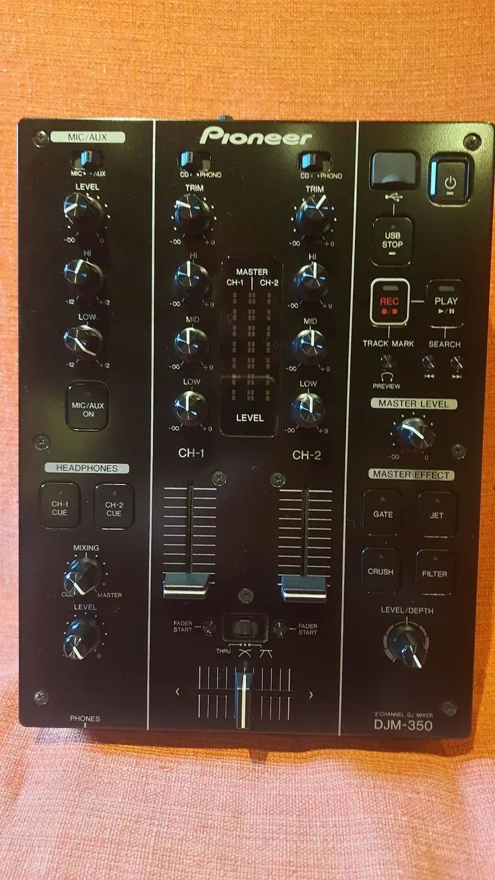 Mixer Pioneer DJM-350 2 canais - Equipamentos e Acessórios de Som