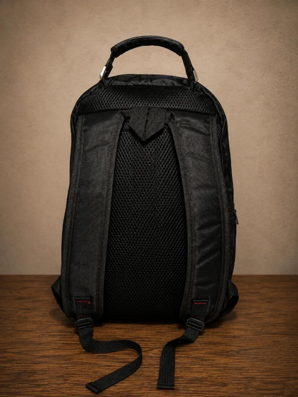 Mochila resistente e espaçosa - Foto 3