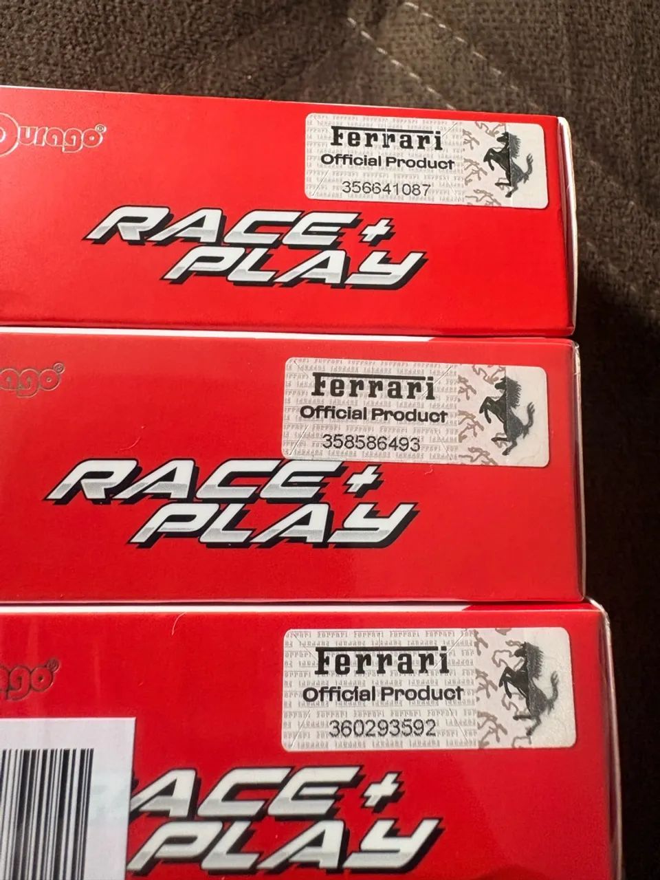 3 Ferraris Burago 1:64 - Foto 2