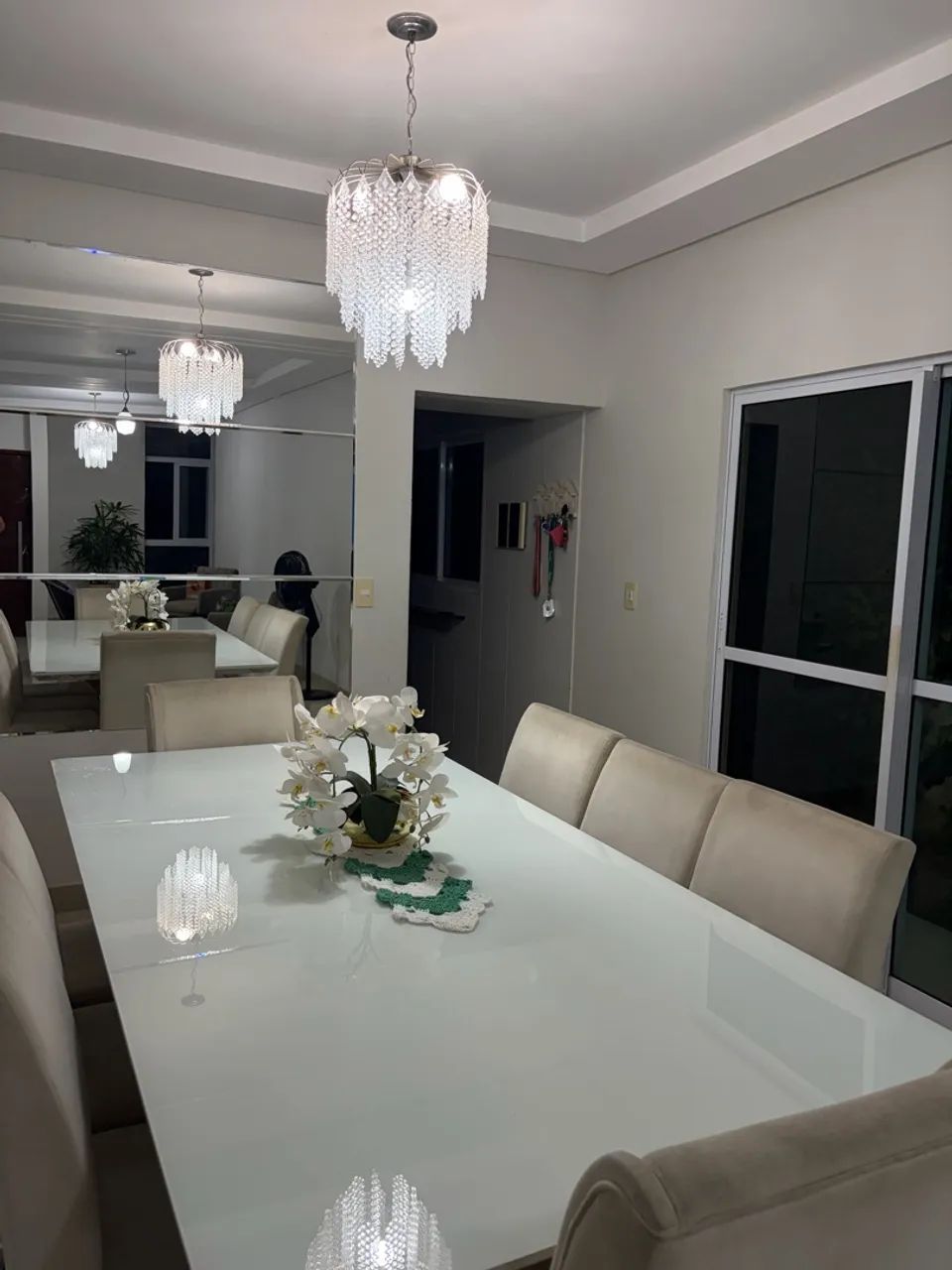 Mesa 8 cadeiras