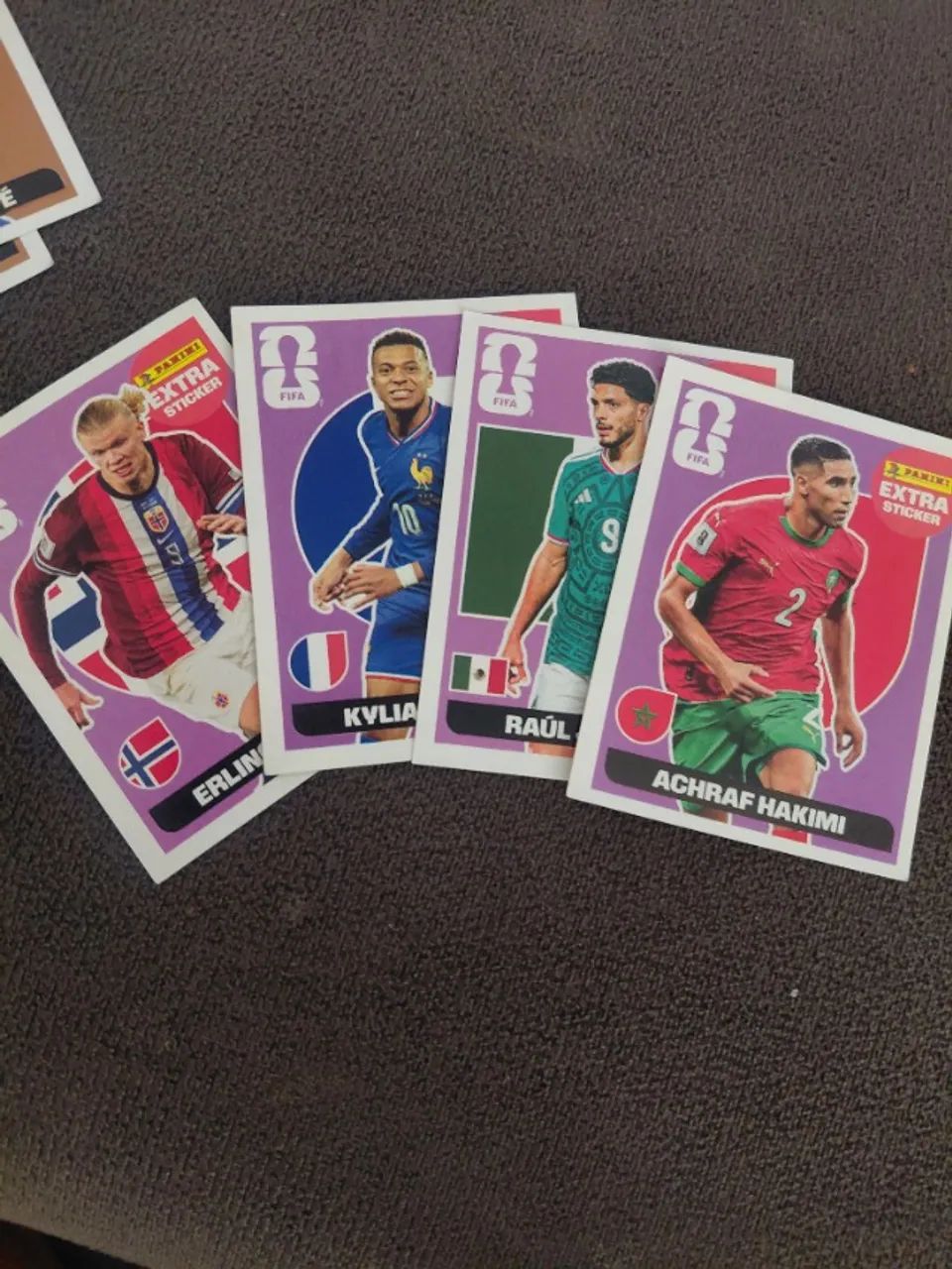 4 Figurinhas legend lilás