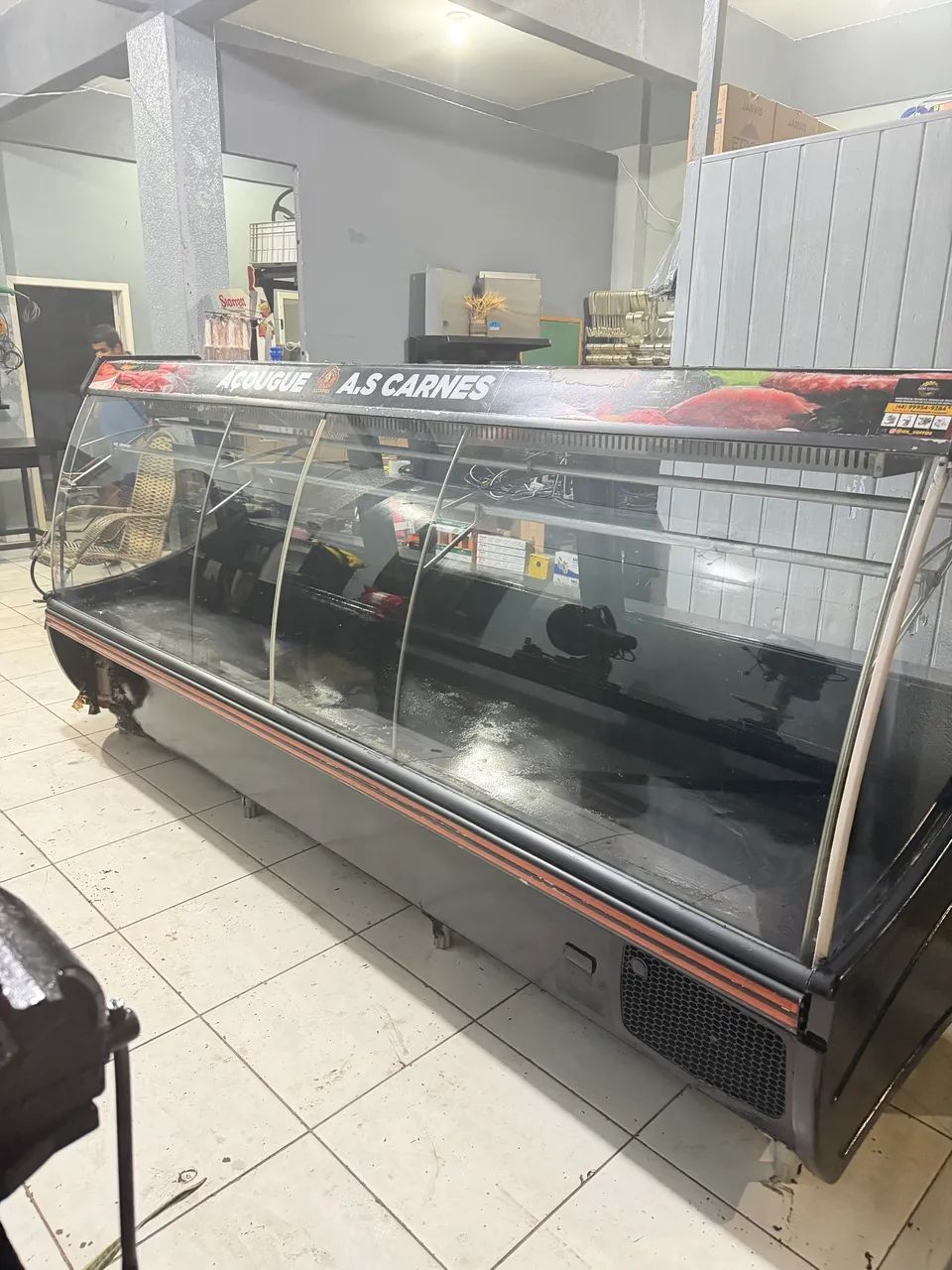 Vendo este balcão de carne de 3 m com duas lancheira - Foto 5