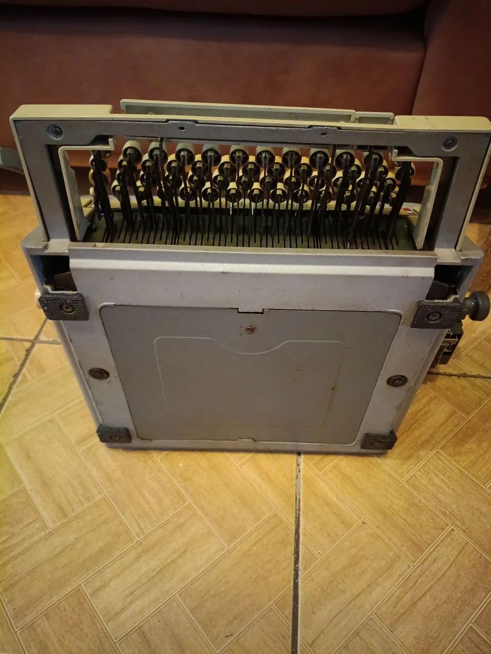 Máquina de Escrever Olivetti Linea 98 - Foto 3