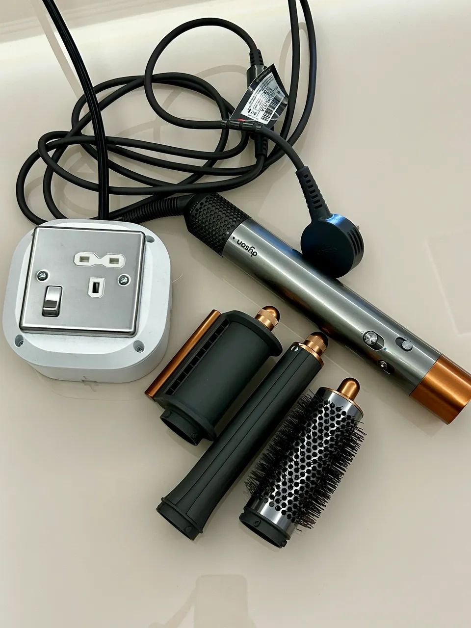 Dyson Airwrap 220v  - Foto 2