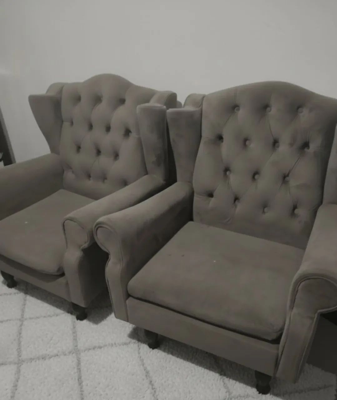Poltronas Chesterfield Luiz XV classica  - Foto 2