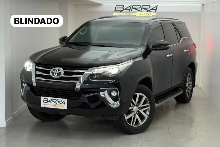 Toyota Hilux SW4 SRX 4X4 2.8 TDI 16V Dies. Aut. 2019