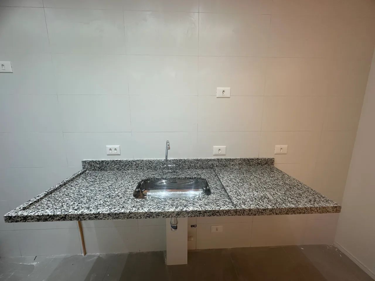 Pia com Cuba 1,80m x 60  e Torneira  - Foto 4