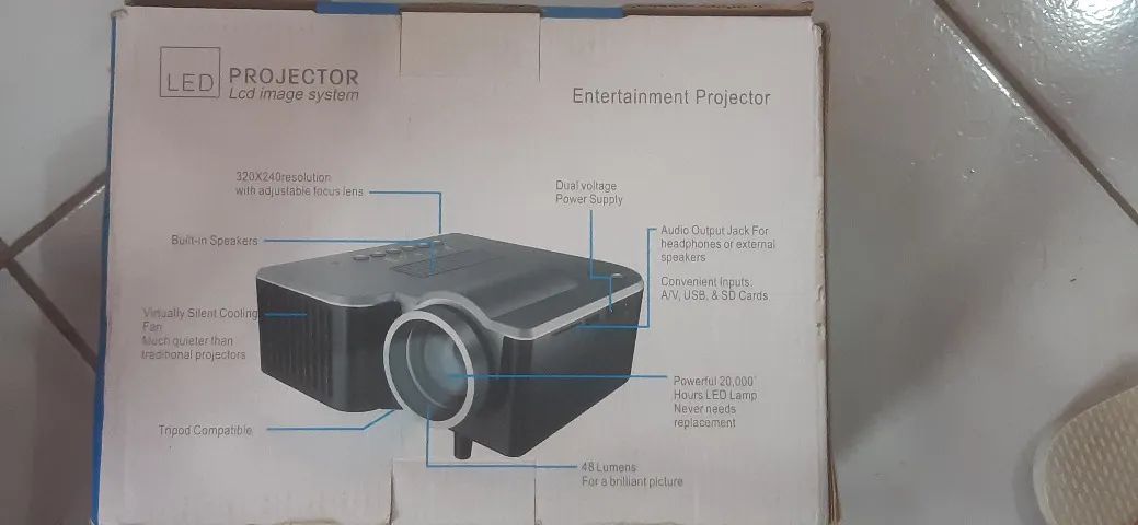 Vende-se projetor Unic UC2 - Foto 2