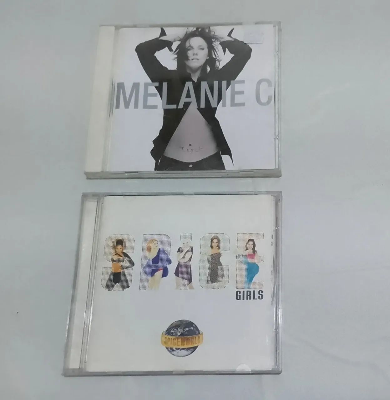 Cd's (2) Spice Girls - "Spice World" e  Melanie C - "Reason"/Com encarte