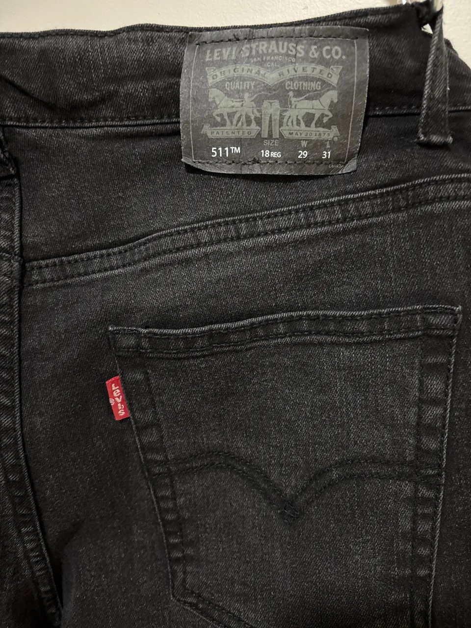 calça jeans Levis - Foto 4