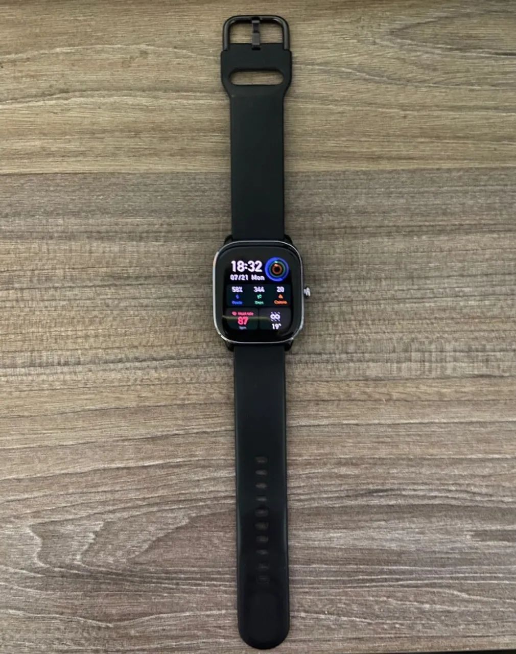 Smartwatch Amazfit GTS 4 Mini + Pulseiras