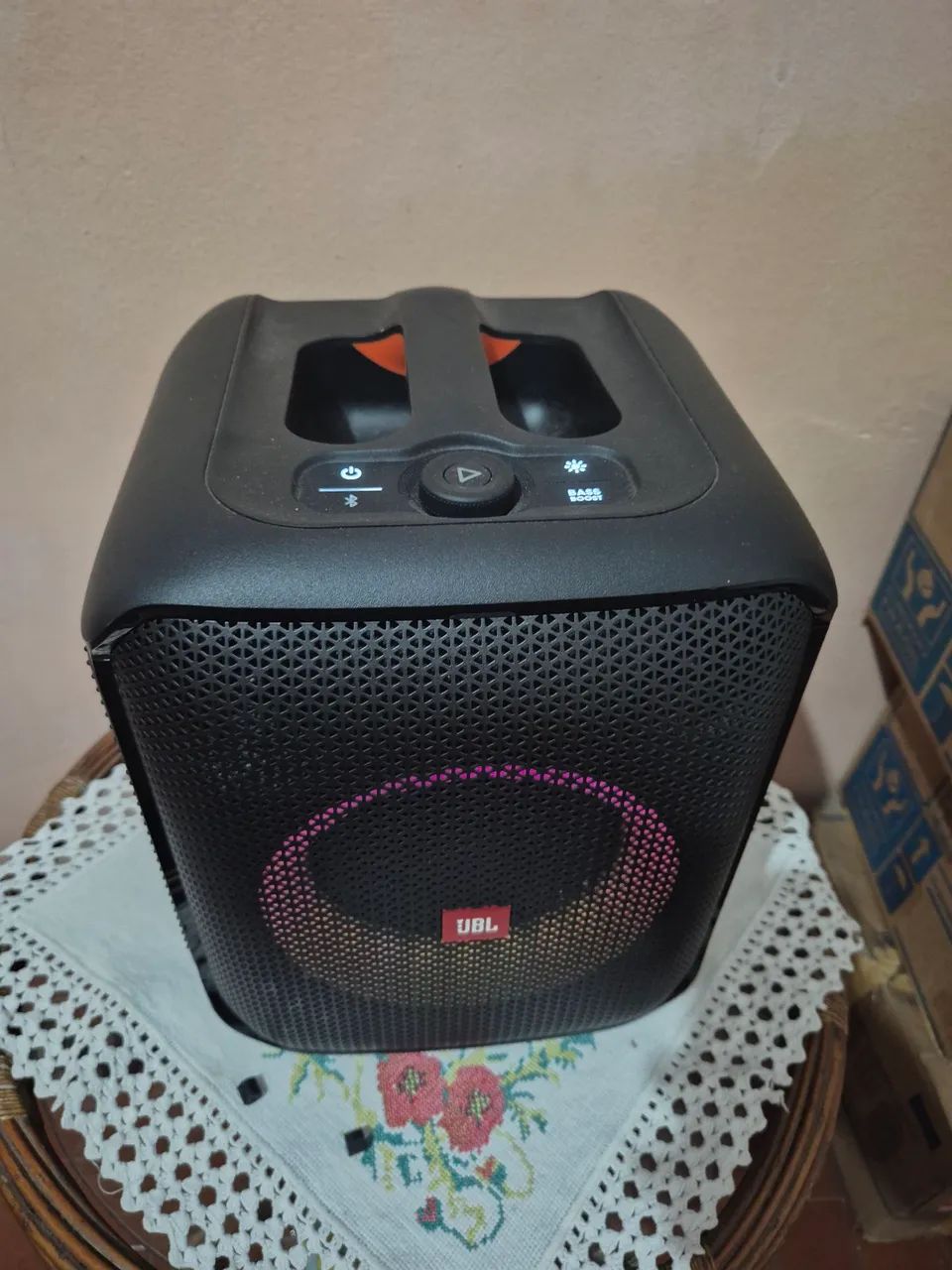 Vendo JBL encore com menos de um ano de uso - Foto 2
