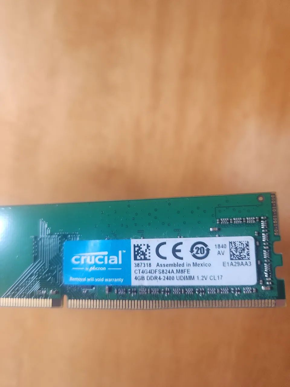 Memoria ddr4 4gb Crucial  - Foto 3