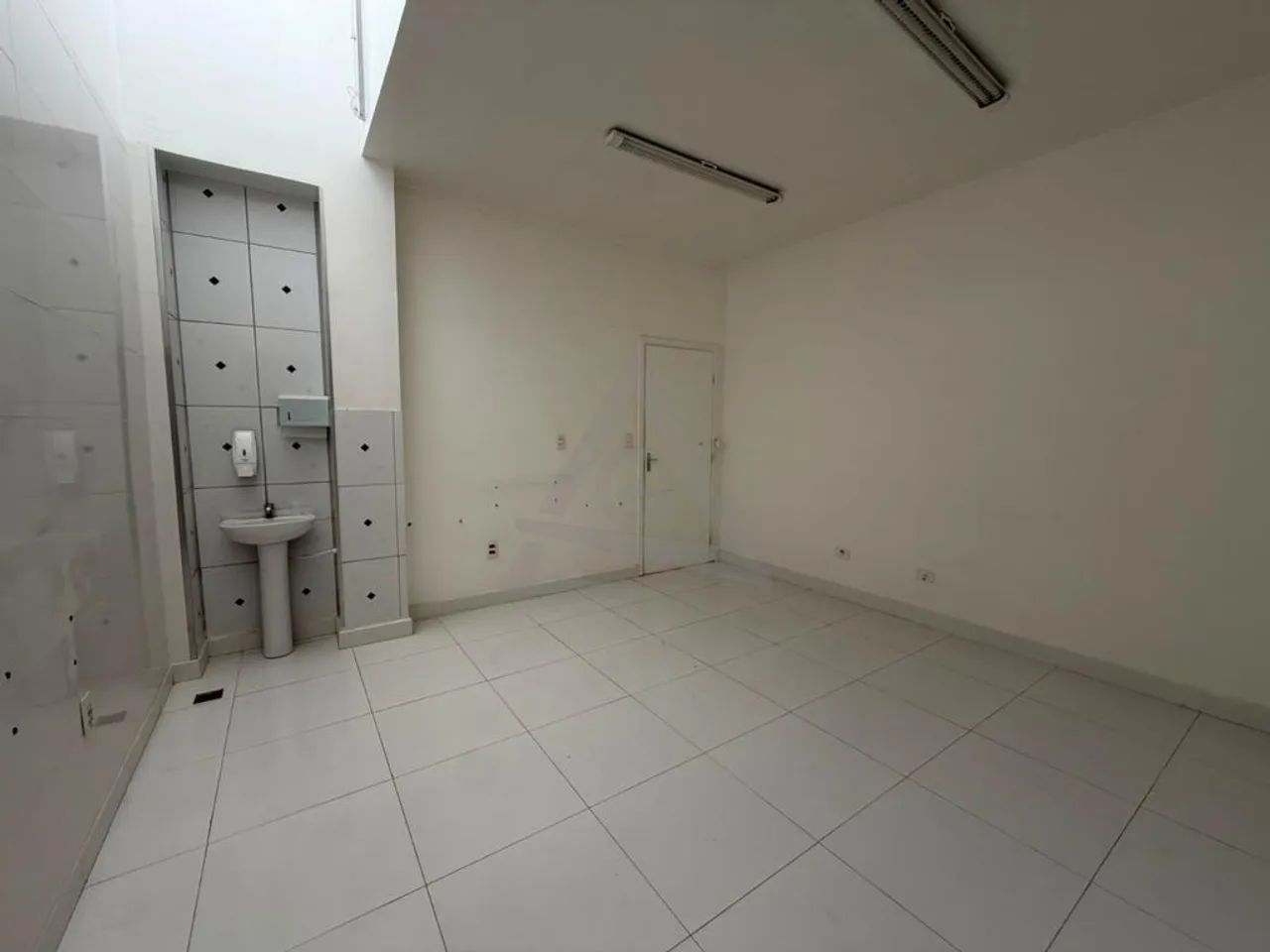 Casa para alugar em Sumaré, Centro, com 13 quartos, com 370 m² - Foto 5