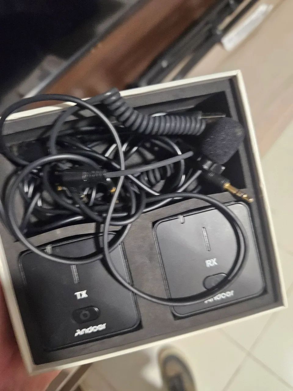 Microfone Sem Fio Andoer MX5 - 2.4G (TX + RX) - Foto 2