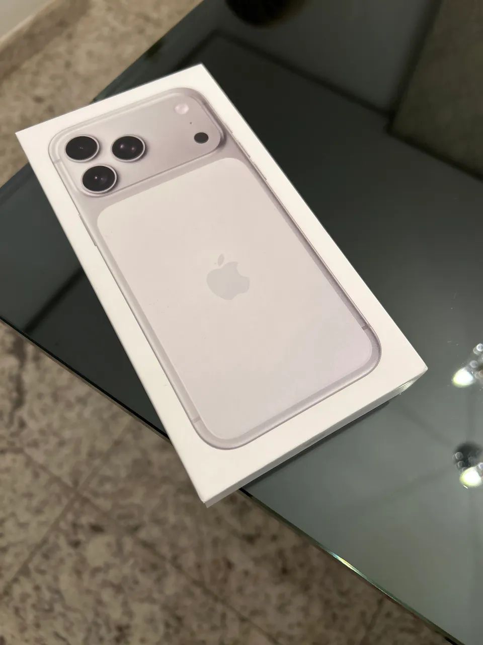 iPhone 17 pro max 512 silver lacrado - Celulares e Smartphones