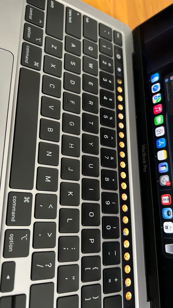 MacBook Pro 2020 i5 - Foto 4