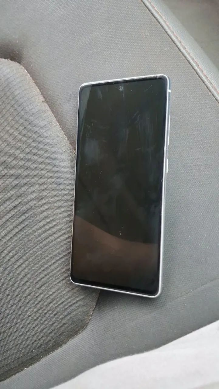 Samsung galaxy S20 FE - Foto 2