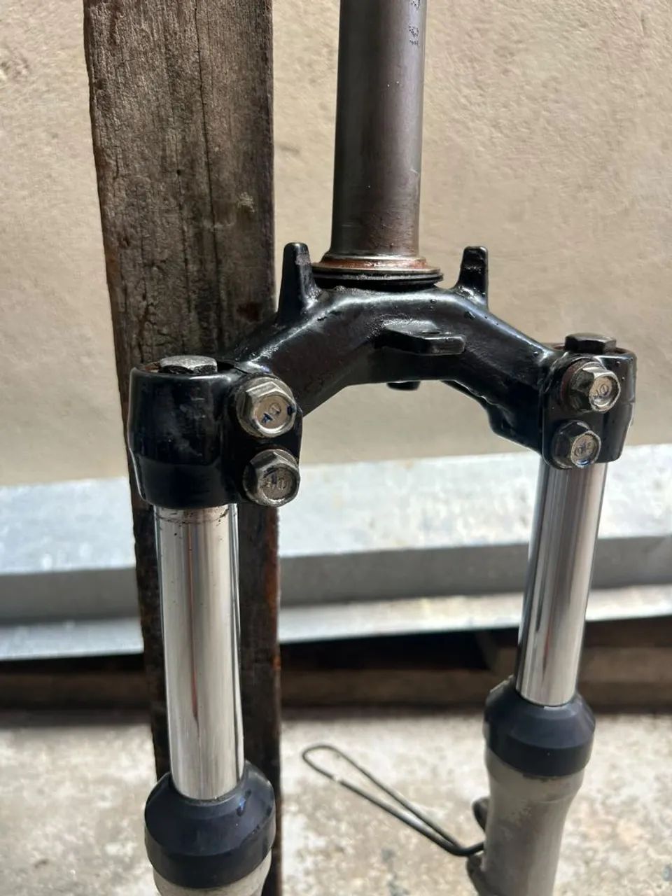 Vendo kit de bengala da biz com mesa 