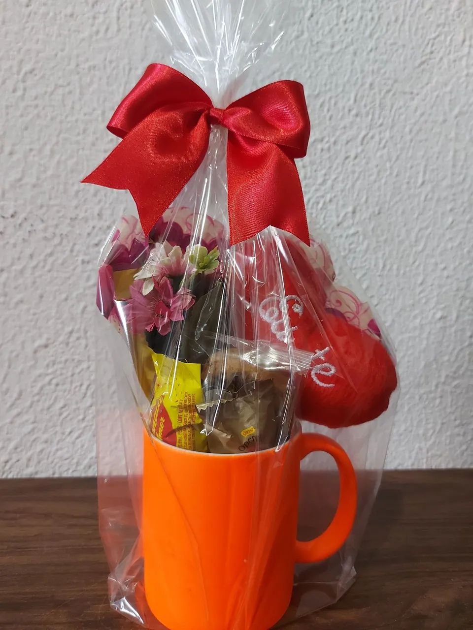 Buquê na caneca (itens de café e bombom) - Foto 3