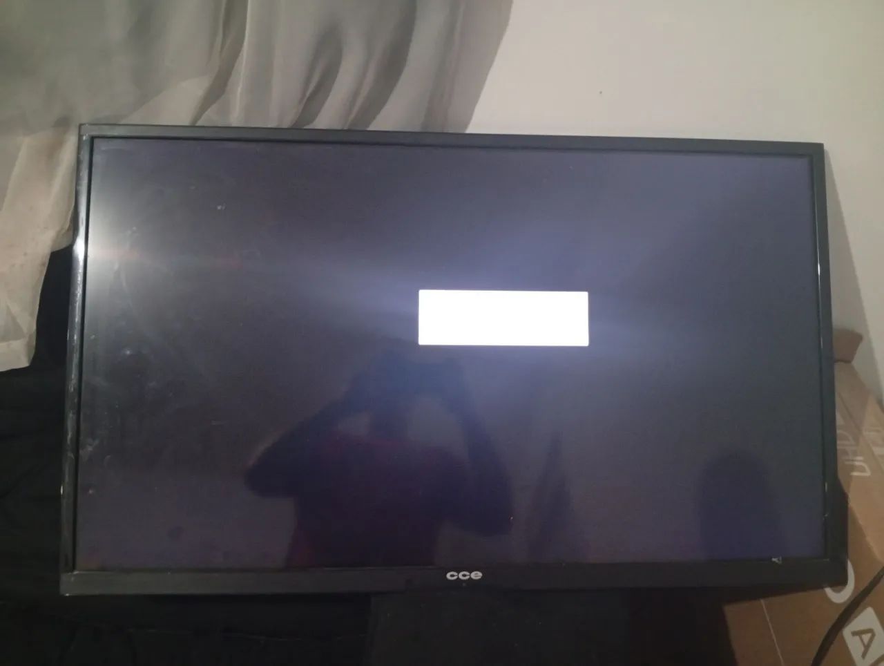 Vendo duas tvs 300,00 não é smart