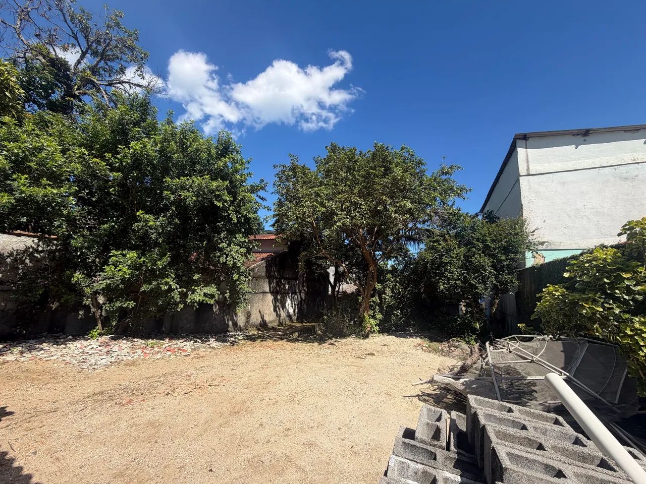 CASA LINEAR COM ÓTIMO TERRENO A VENDA MURIQUI  - Foto 5