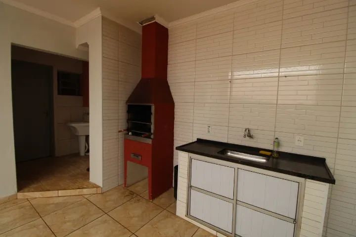 Casa/Comercio -Pirassununga/SP - 3 dormts - Av Painguás - Foto 4