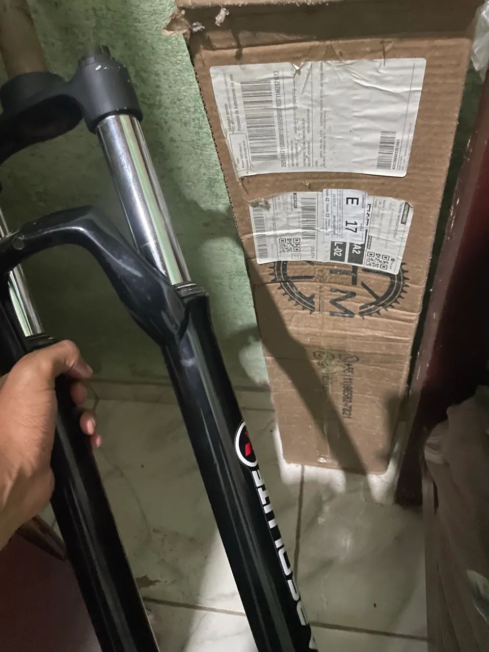 Suspensão absolute nova - $100