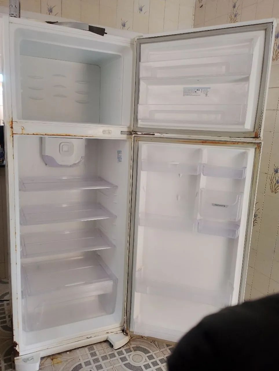 Geladeira Eletrolux super freezer Dc49a - Foto 4