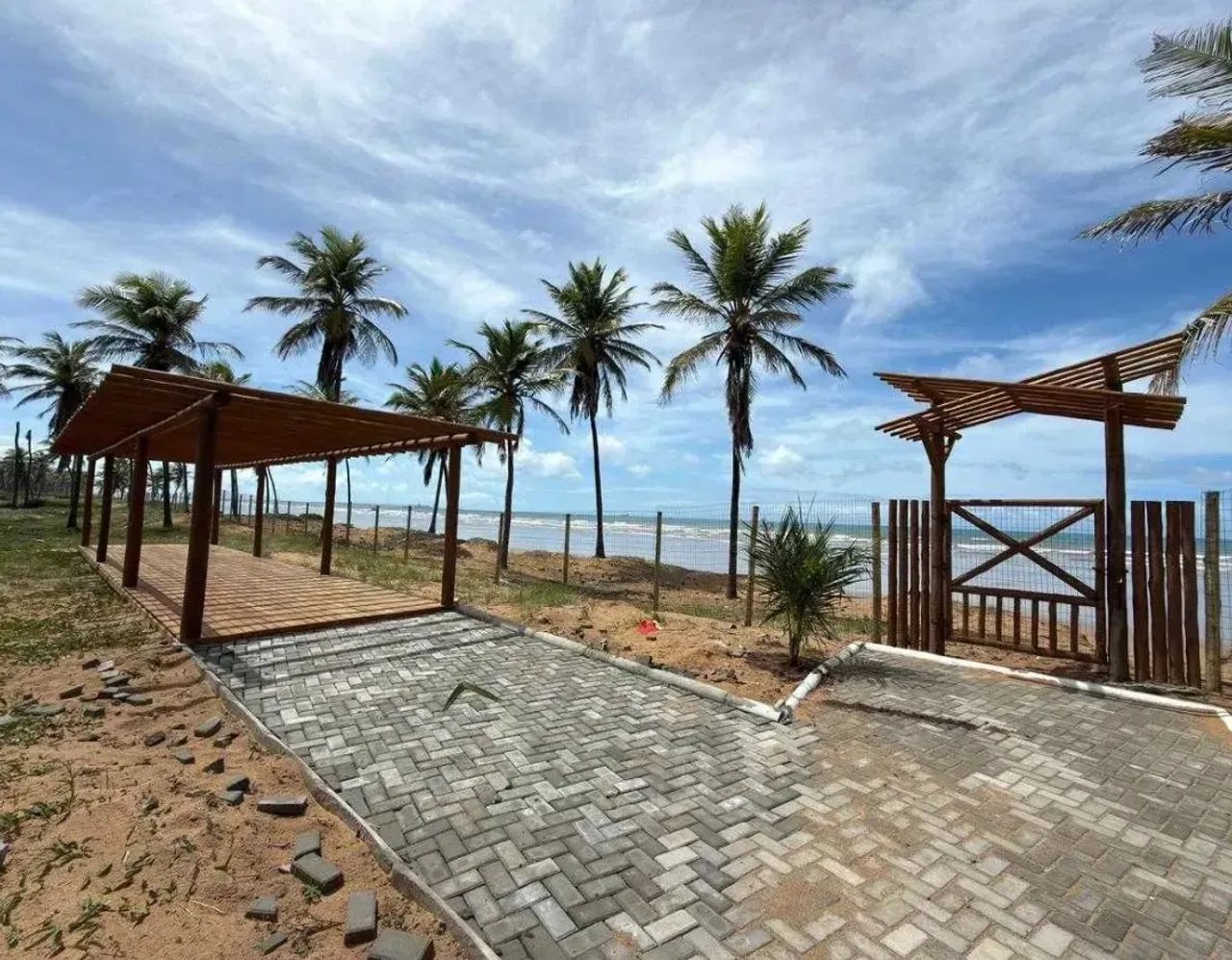 REPASSE - MALIBÚ - PÉ NA AREIA - PRONTO PRA CONSTRUIR!! - Foto 2