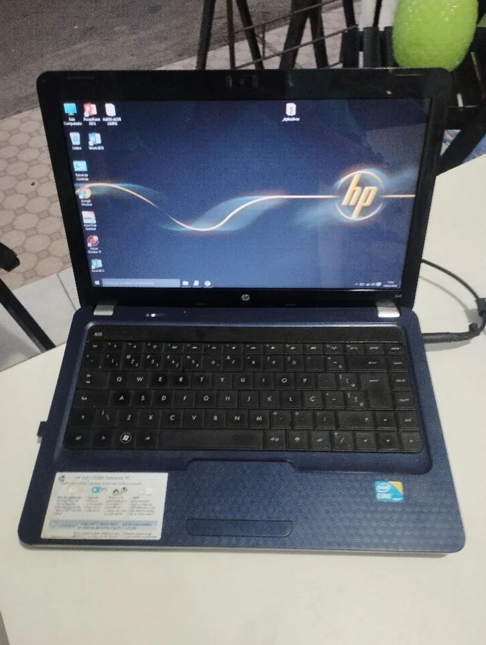 Notebook HP Core i3 - BATERIA VICIADA