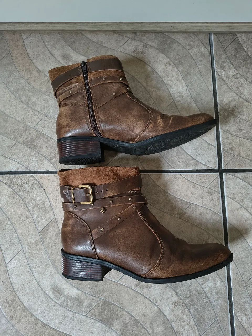 Bota cravo e canela couro legítimo Tam 37 - Foto 4