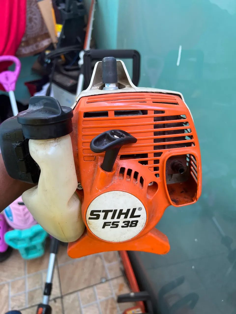 roçadeira STIHL FS 38. 