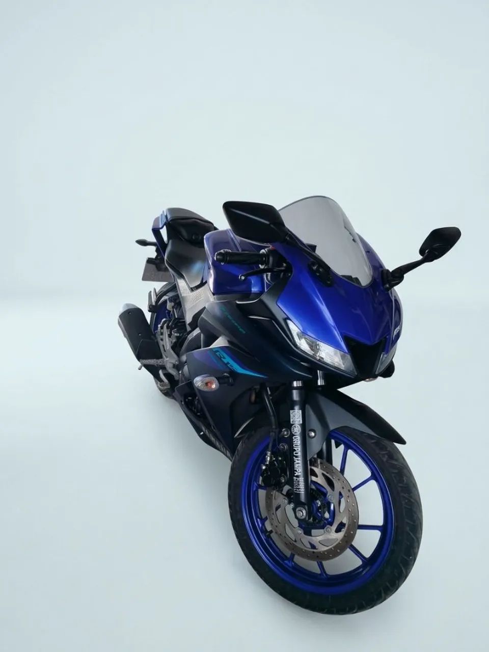 Yamaha R15